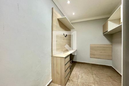 Quarto 2 de casa para alugar com 2 quartos, 60m² em Vila Guarani (zona Sul), São Paulo