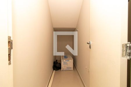 Lavabo de casa para alugar com 3 quartos, 192m² em Pinheirinho, Curitiba