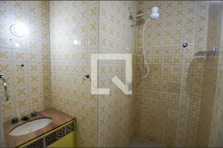 Banheiro de apartamento para alugar com 1 quarto, 42m² em Tijuca, Rio de Janeiro
