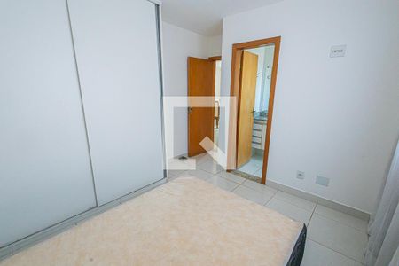 quarto 1 / suite de apartamento para alugar com 2 quartos, 70m² em Santa Rosa, Belo Horizonte