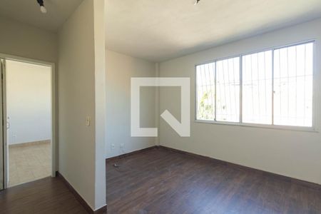 Sala de apartamento para alugar com 2 quartos, 60m² em Colubandê, São Gonçalo