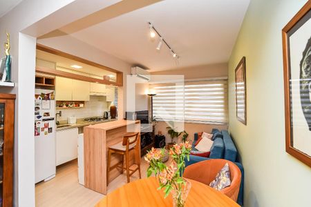 Sala de apartamento à venda com 1 quarto, 48m² em Vila Ipiranga, Porto Alegre