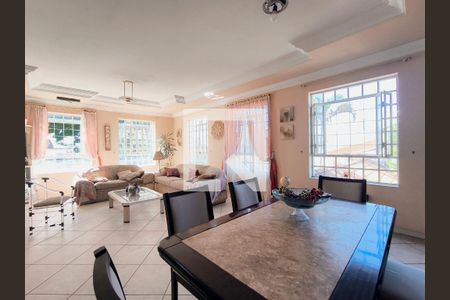 Casa para alugar com 4 quartos, 400m² em Jardim das Samambaias, Jundiaí
