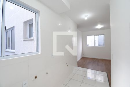 Sala e Cozinha de apartamento para alugar com 2 quartos, 39m² em Lamenha Grande, Curitiba