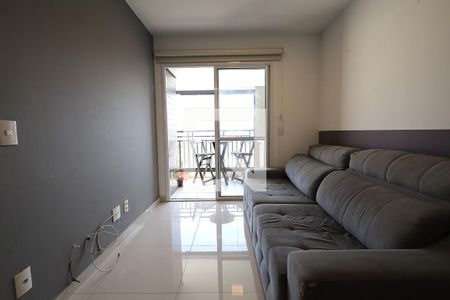Sala de apartamento para alugar com 3 quartos, 77m² em Vila Scarpelli, Santo André