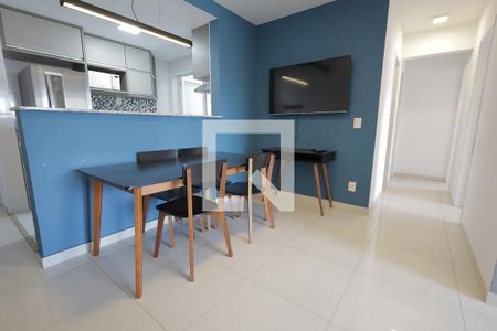 Sala de apartamento para alugar com 3 quartos, 77m² em Vila Scarpelli, Santo André