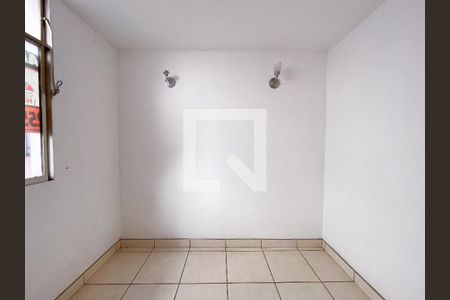 Quarto de apartamento para alugar com 2 quartos, 38m² em Amazonas, Contagem