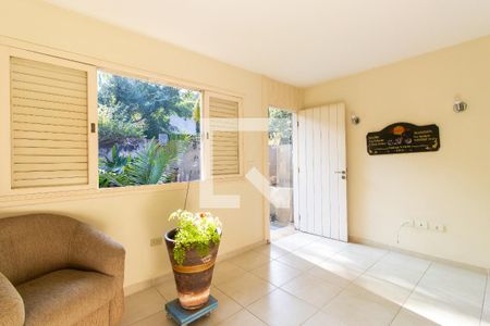 Sala de casa para alugar com 3 quartos, 202m² em Granja Viana, Cotia