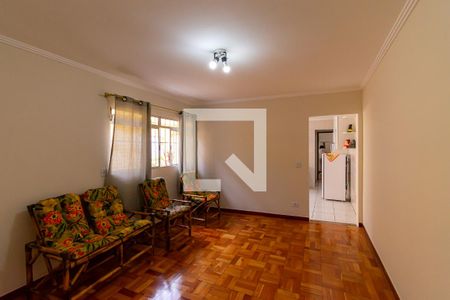 Sala de casa à venda com 4 quartos, 250m² em Jardim Santa Teresinha, São Paulo