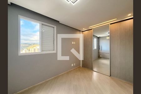 Suíte de apartamento à venda com 3 quartos, 90m² em Jardim Messina, Jundiaí