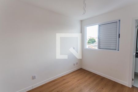 Suíte de apartamento à venda com 3 quartos, 77m² em Sagrada Família, Belo Horizonte