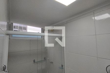 Banheiro de kitnet/studio para alugar com 1 quarto, 20m² em Centro, São Caetano do Sul
