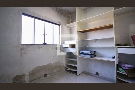 Casa para alugar com 3 quartos, 200m² em Jardim das Rosas (zona Leste I), São Paulo