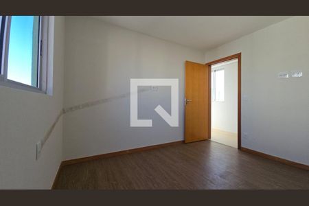 Quarto de apartamento para alugar com 2 quartos, 167m² em Sagrada Família, Belo Horizonte