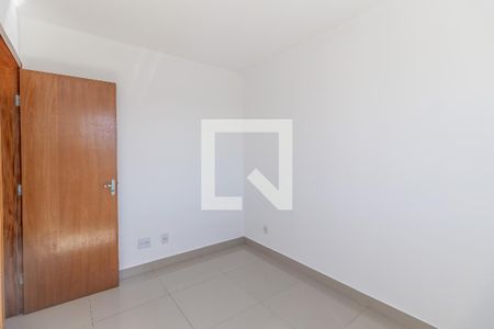 Quarto 1 de apartamento para alugar com 2 quartos, 45m² em Letícia, Belo Horizonte