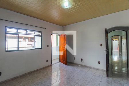 Sala de casa para alugar com 2 quartos, 250m² em Jardim Guairaca, São Paulo