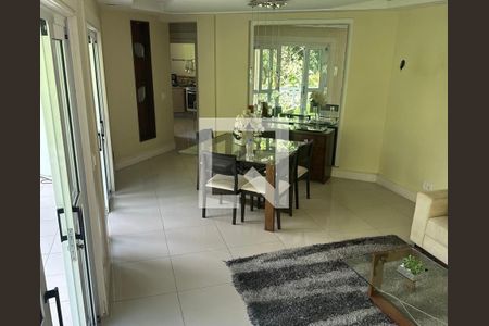Casa de Condomínio à venda com 3 quartos, 276m² em Sapê, Niterói