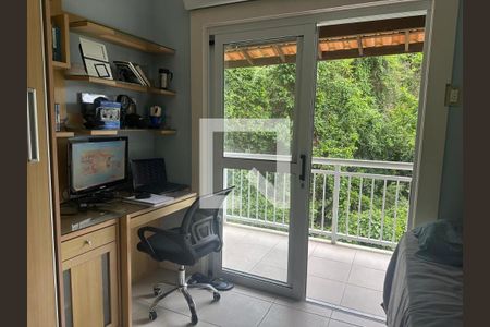 Casa de Condomínio à venda com 3 quartos, 276m² em Sapê, Niterói