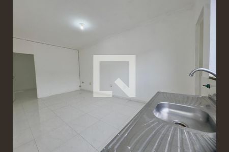 Sala Cozinha de kitnet/studio para alugar com 1 quarto, 43m² em Vila Galvão, Guarulhos