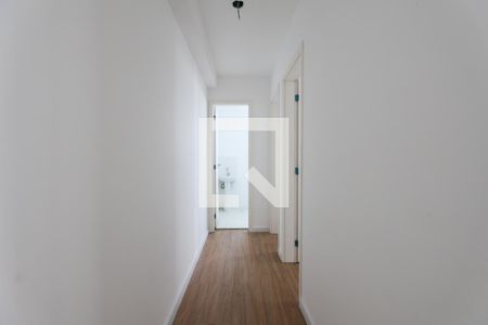 Corredor de apartamento para alugar com 2 quartos, 43m² em Jardim Tres Irmaos, Taboão da Serra