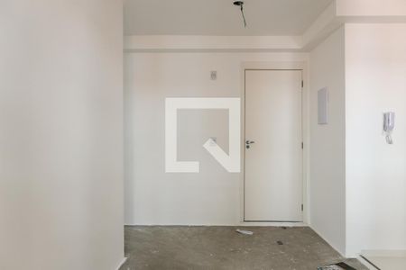 Apartamento para alugar com 2 quartos, 43m² em Jardim Tres Irmaos, Taboão da Serra