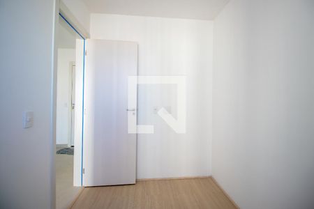 Quarto 2 de apartamento para alugar com 2 quartos, 38m² em Irajá, Rio de Janeiro
