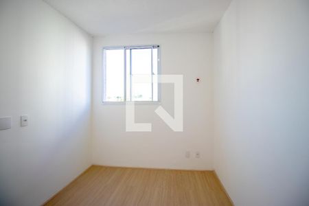 Quarto 1 de apartamento para alugar com 2 quartos, 38m² em Irajá, Rio de Janeiro