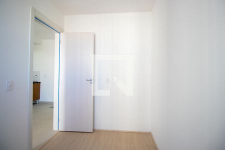 Quarto 2 de apartamento para alugar com 2 quartos, 38m² em Irajá, Rio de Janeiro