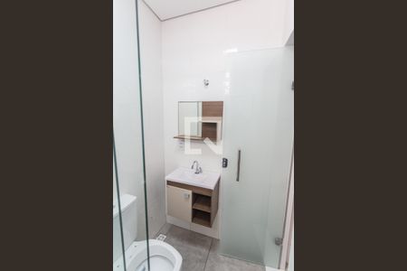 Banheiro Social de kitnet/studio para alugar com 1 quarto, 50m² em Santa Efigênia, Belo Horizonte