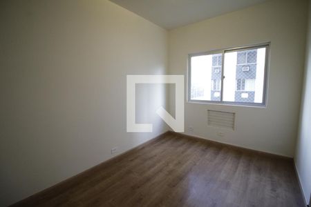 Quarto 1 de apartamento para alugar com 2 quartos, 68m² em Pechincha, Rio de Janeiro