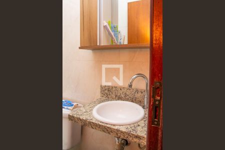 Casa de Condomínio à venda com 3 quartos, 160m² em Vila Lucia, São Paulo