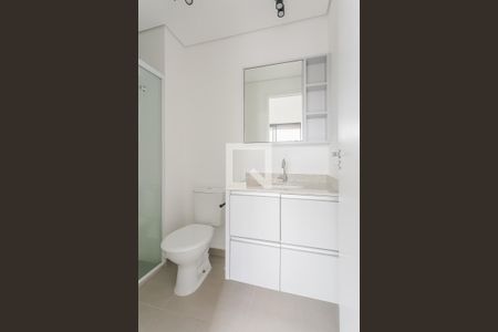 Banheiro da Suíte de apartamento para alugar com 1 quarto, 28m² em Vila Madalena, São Paulo