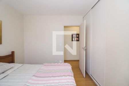 Suíte 1 de casa para alugar com 3 quartos, 300m² em Santa Teresinha, São Paulo