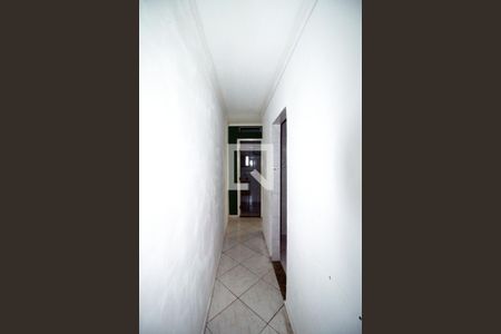 Corredor de casa para alugar com 2 quartos, 55m² em Colégio, Rio de Janeiro