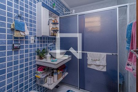 banheiro social  no piso inferior_1 de casa à venda com 2 quartos, 142m² em Parque Fongaro, São Paulo