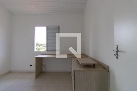 Quarto 1 de casa de condomínio para alugar com 2 quartos, 60m² em Chácara Canta Galo, Cotia