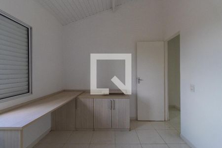 Quarto 1 de casa de condomínio para alugar com 2 quartos, 60m² em Chácara Canta Galo, Cotia