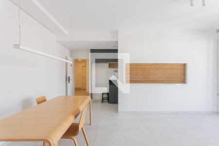 Sala de apartamento para alugar com 2 quartos, 85m² em Pinheiros, São Paulo