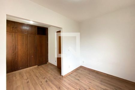 Quarto 2 de apartamento para alugar com 2 quartos, 50m² em Carlos Prates, Belo Horizonte