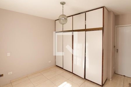 Quarto 1 de casa para alugar com 3 quartos, 270m² em Vila Paiva, São Paulo