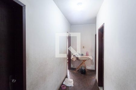 Corredor de casa à venda com 3 quartos, 360m² em Kennedy, Contagem