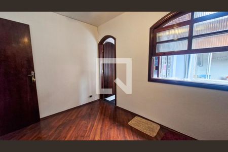 Casa à venda com 4 quartos, 240m² em Parque America, São Paulo