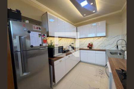 Cozinha de casa para alugar com 2 quartos, 125m² em Vila Antonieta, São Paulo