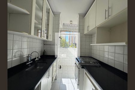 Cozinha de apartamento à venda com 2 quartos, 58m² em Piratininga, Osasco