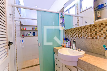 Banheiro da Suíte de casa à venda com 3 quartos, 218m² em Meier, Rio de Janeiro