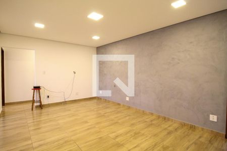 Sala de casa para alugar com 3 quartos, 140m² em Balneário São Francisco, Diadema