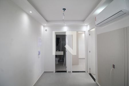 Sala / Cozinha de apartamento para alugar com 2 quartos, 40m² em Parada Inglesa, São Paulo
