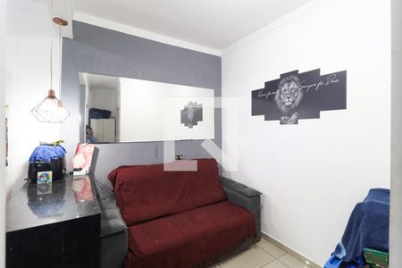 Casa para alugar com 2 quartos, 100m² em Vila Ayrosa, São Paulo