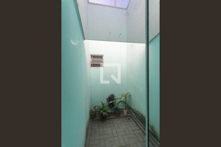 Área de Luz de casa à venda com 2 quartos, 385m² em Jardim Planalto de Viracopos, Campinas