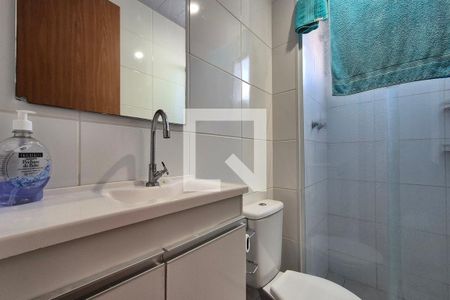 Banheiro de apartamento à venda com 2 quartos, 44m² em Vila São Bernardo, Campinas